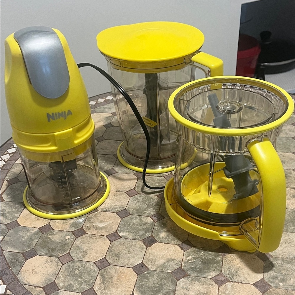 Ninja Yellow and Gray Kitchen Appliance Set
